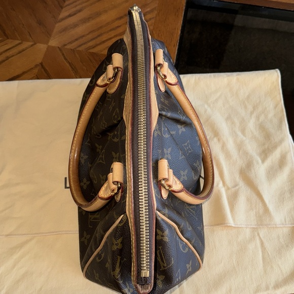 AUTHENTIC LOUIS VUITTON TIVOLI PM SIZE - Picture 7 of 13